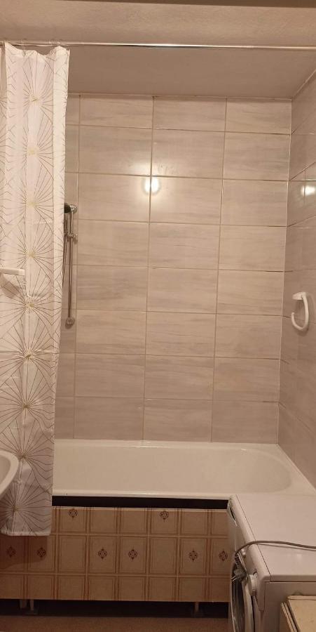 Kawalerka Czestochowa 17 Apartment Luaran gambar