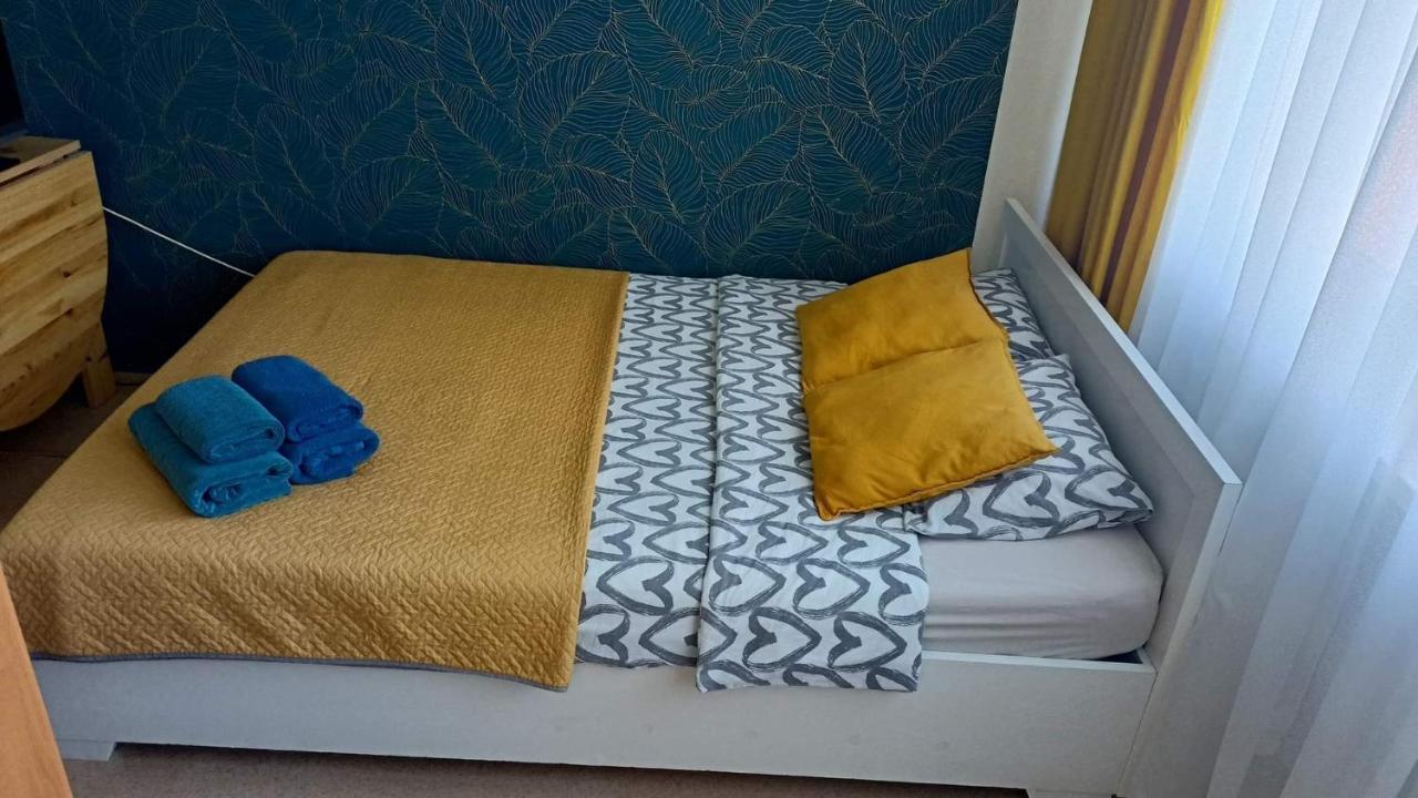 Kawalerka Czestochowa 17 Apartment Luaran gambar
