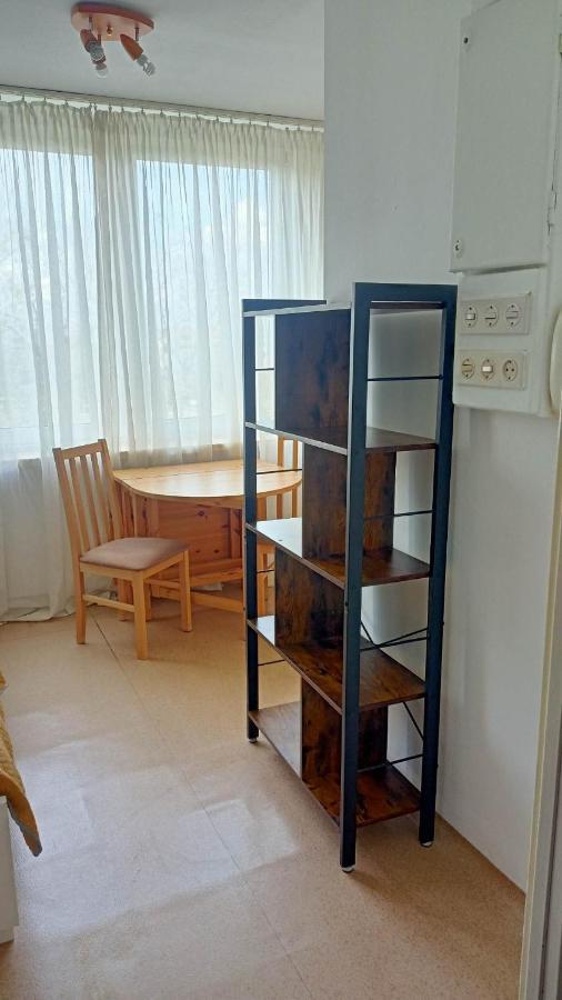 Kawalerka Czestochowa 17 Apartment Luaran gambar