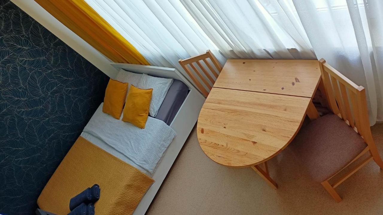 Kawalerka Czestochowa 17 Apartment Luaran gambar
