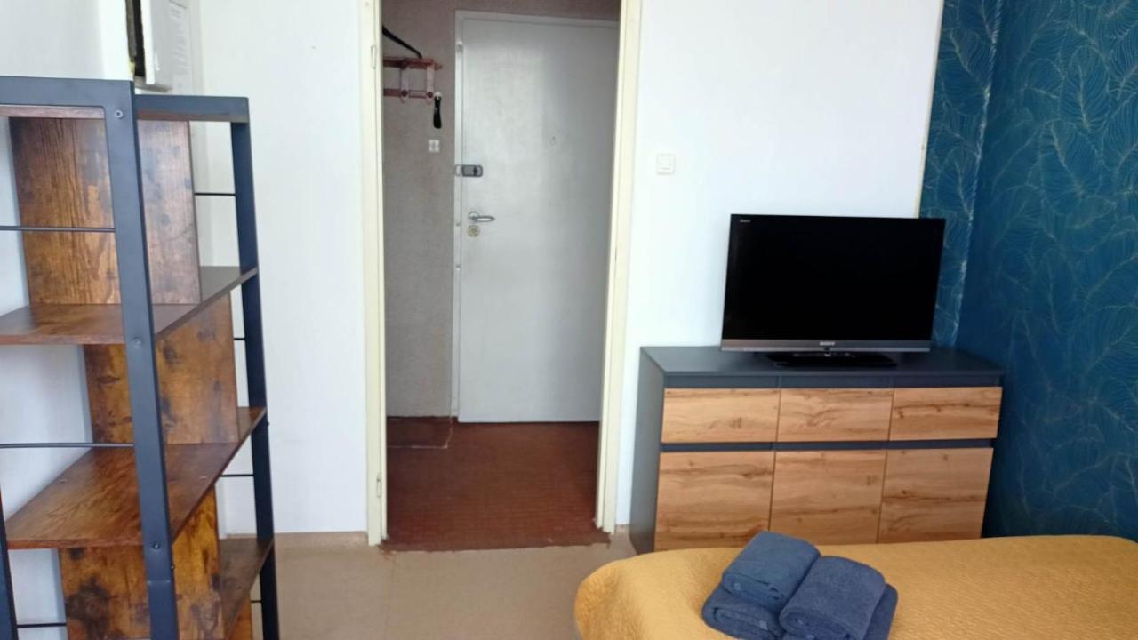Kawalerka Czestochowa 17 Apartment Luaran gambar
