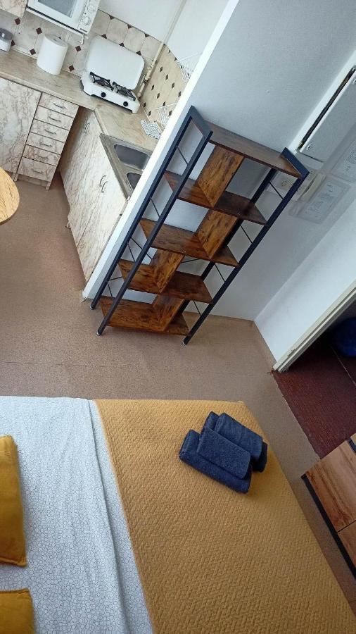 Kawalerka Czestochowa 17 Apartment Luaran gambar